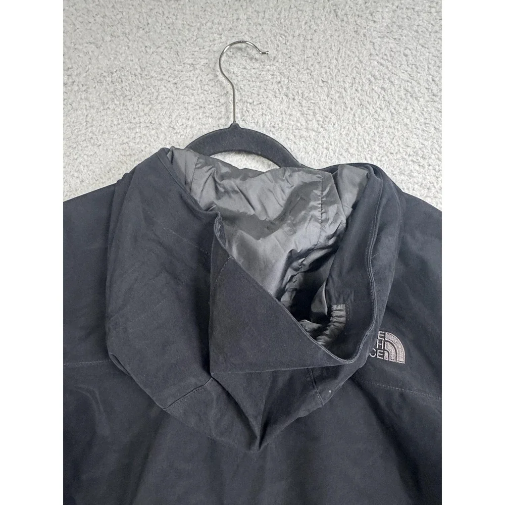The North Face Jacket Mens‎ Medium Black Hooded Insulated Pit Zips NF0A2TC6